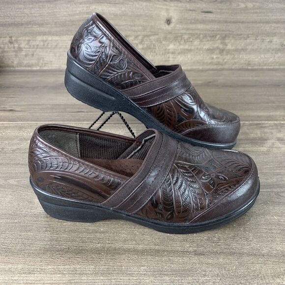 Easy Street Womens Brown Clogs Size 6.5 Slip On Comfort Arch Support - Picture 2 of 11